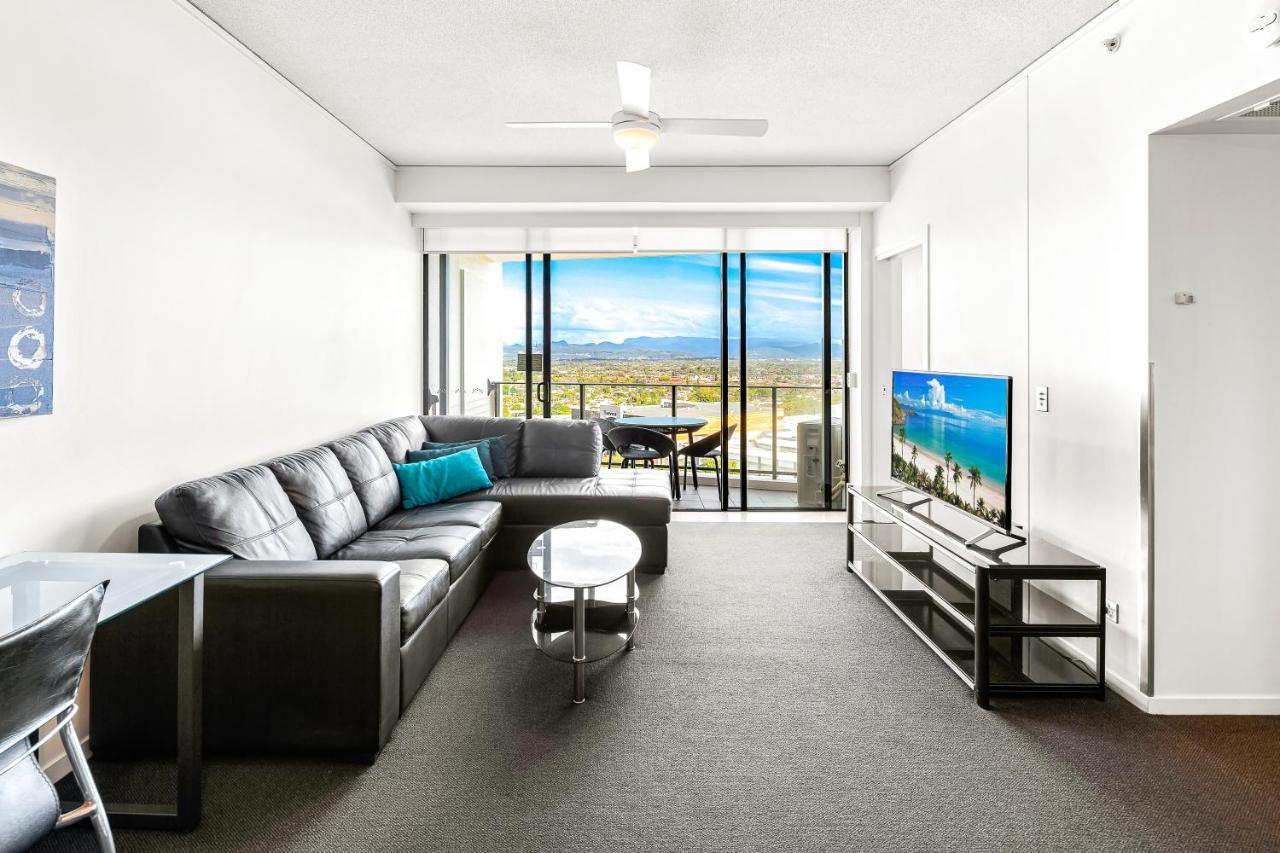 Sierra Grand Broadbeach - Self Contained & Privately Managed Apartments Gold Coast Exterior photo